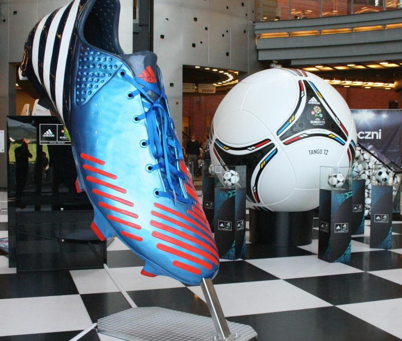 Reklamowe makiety butów – ADIDAS.