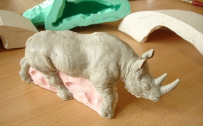 Odlew Mineralno Żywiczny – Nowoczesne Rozwiązania dla Dekoracji i Architektury