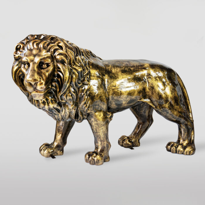 Lew stojący – patyna złota