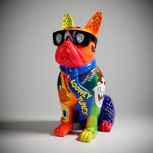 figura psa w stylu pop art, włókno szklane, kolorowa z motywami Looney Tunes i logo, reklamna dekoracja wnętrz