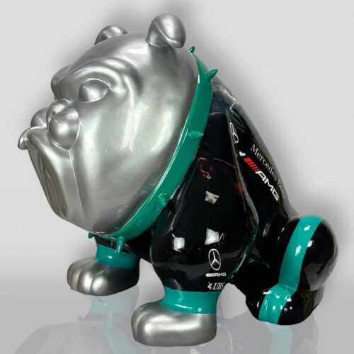 pies bulldog avella 55cm motyw Petronas