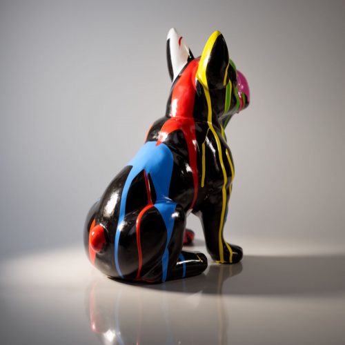 figura psa z włókna szklanego w stylu pop art, czarna z kolorowymi neonowymi smugami w żółtym, niebieskim, czerwonym i zielonym