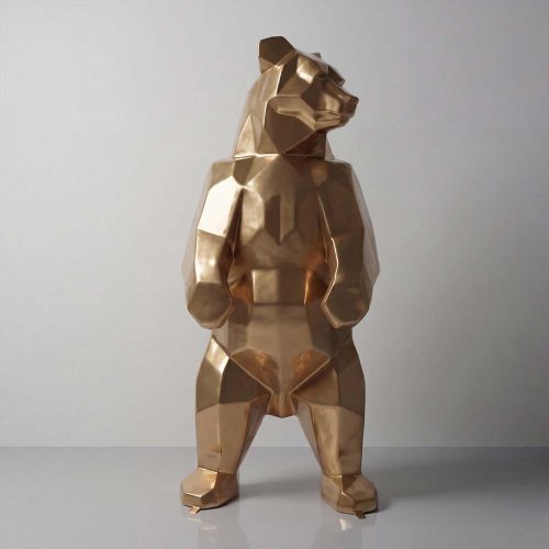 figura niedźwiedź z włókna szklanego w geometrycznym stylu, połyskujący złoty laminat, dekoracja sklepu lub eventu