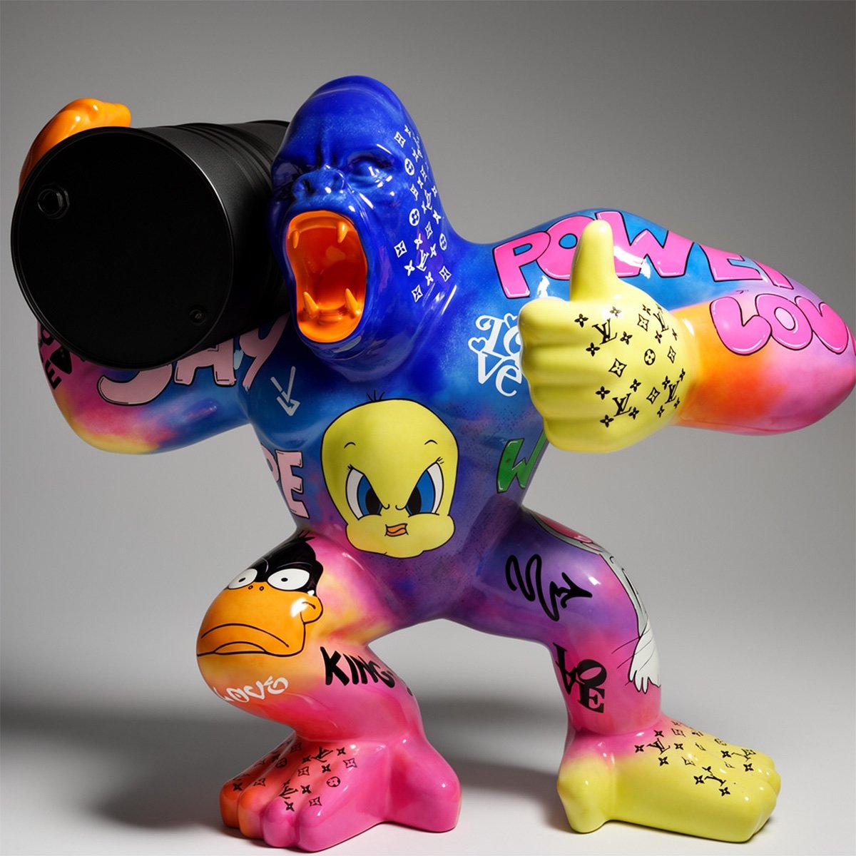 Duża Figura Dekoracyjna Goryl Z Beczką Na Ramieniu Looney Tunes