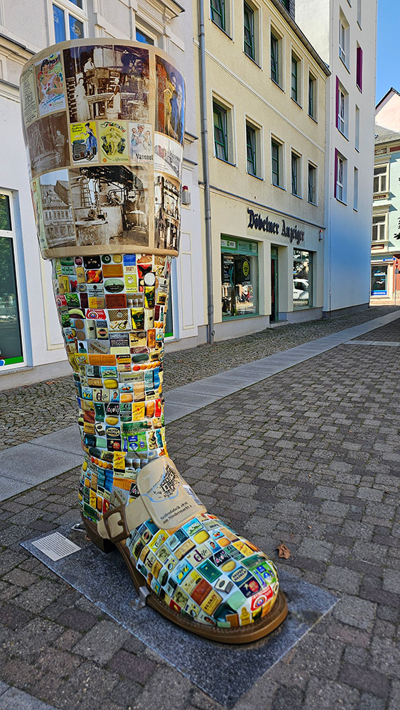 Duże Buty Miejskie – Atrakcja Turystyczna w Döbeln 11 duza figura buta 07