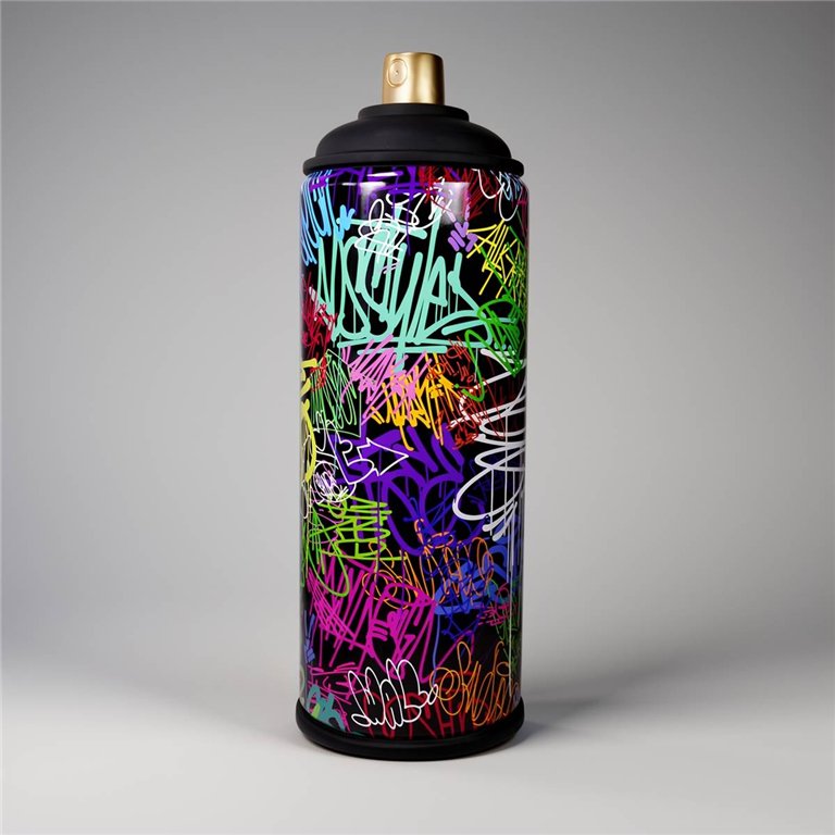 figura puszka sprayu z włókna szklanego, kolorowy graffiti styl, reklama eventowa lub dekoracja wnętrz
