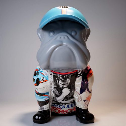 pies Bulldog z czapka - McQueen